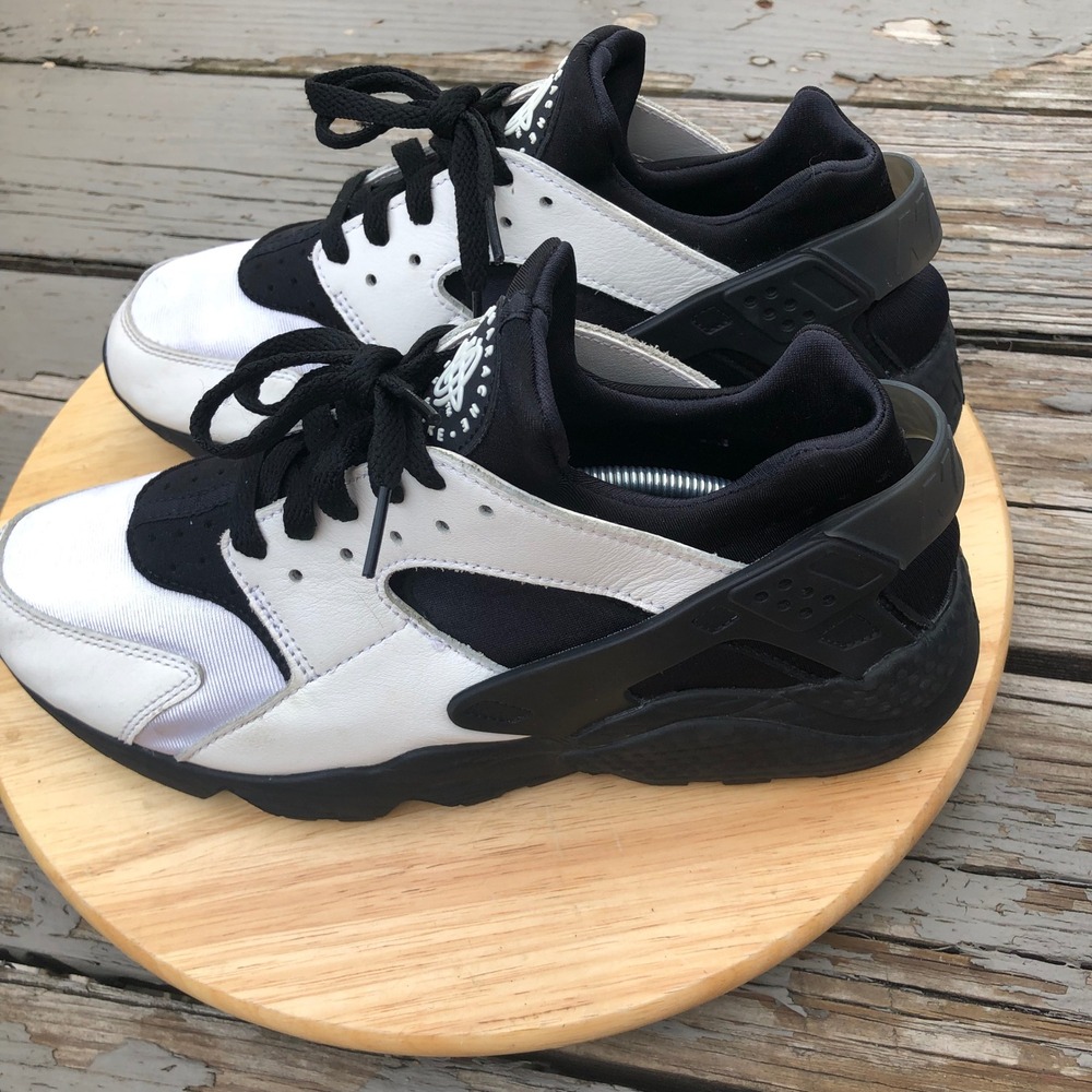 Nike Air Huarache Shoes Mens 9.5 Orca Panda Oreo White Black DD1068-109 Running - Picture 5 of 14